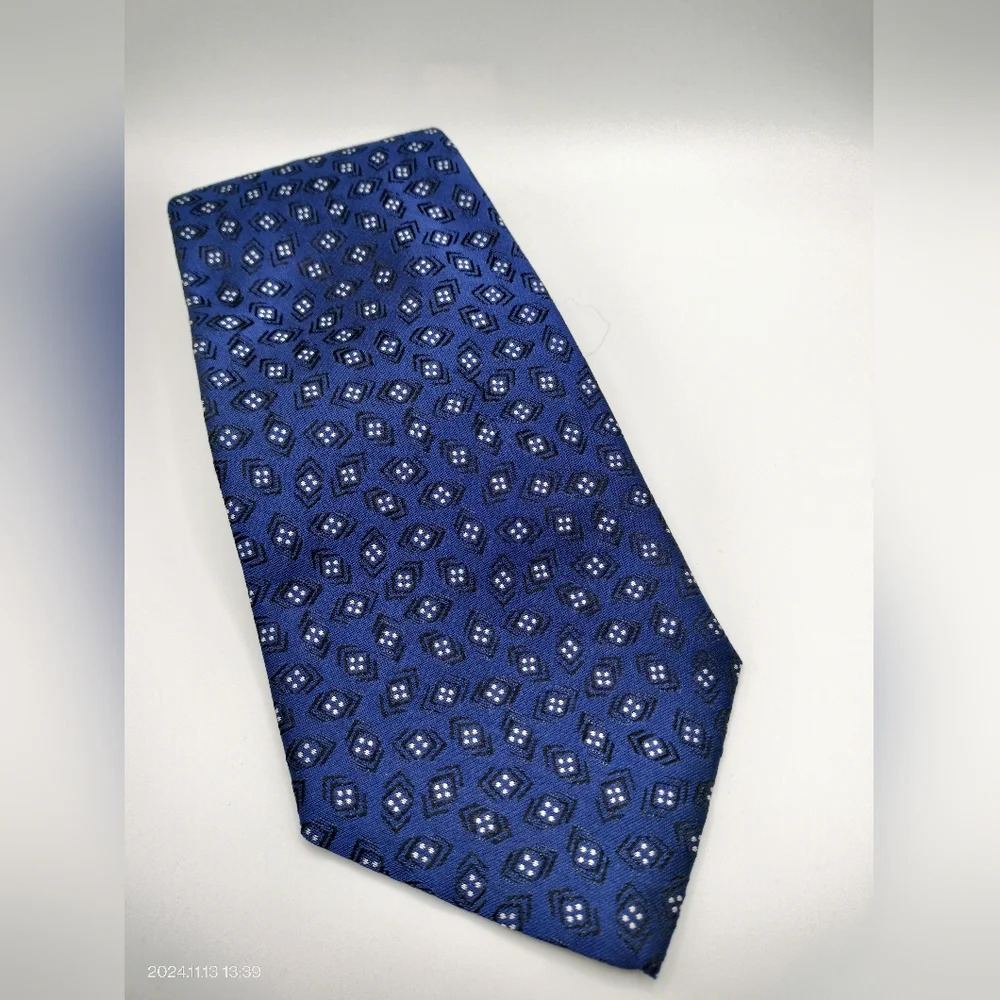 Lauren Ralph Lauren Men's Silk Tie Blue Black Pattern Made in USA 4 x 56